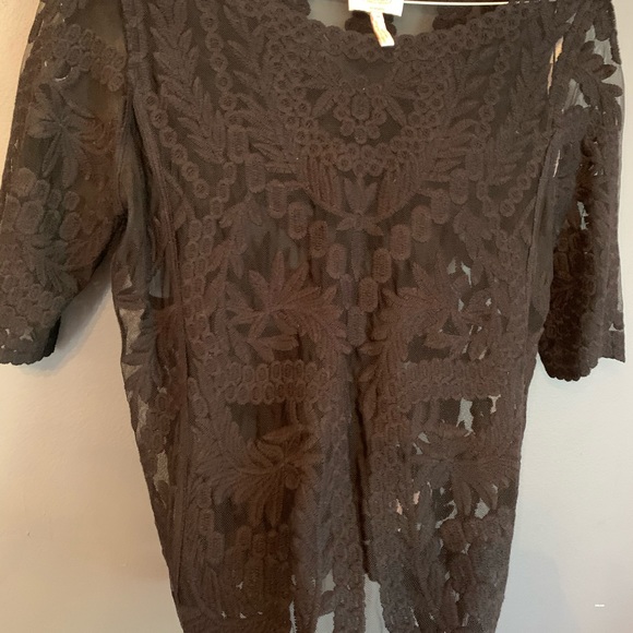 Lace top - Picture 3 of 6